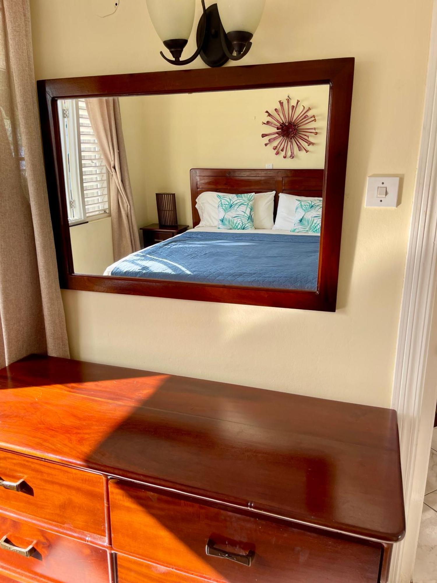 Luxury Apartments And Rooms,The Lagoons Montego Bay Eksteriør bilde