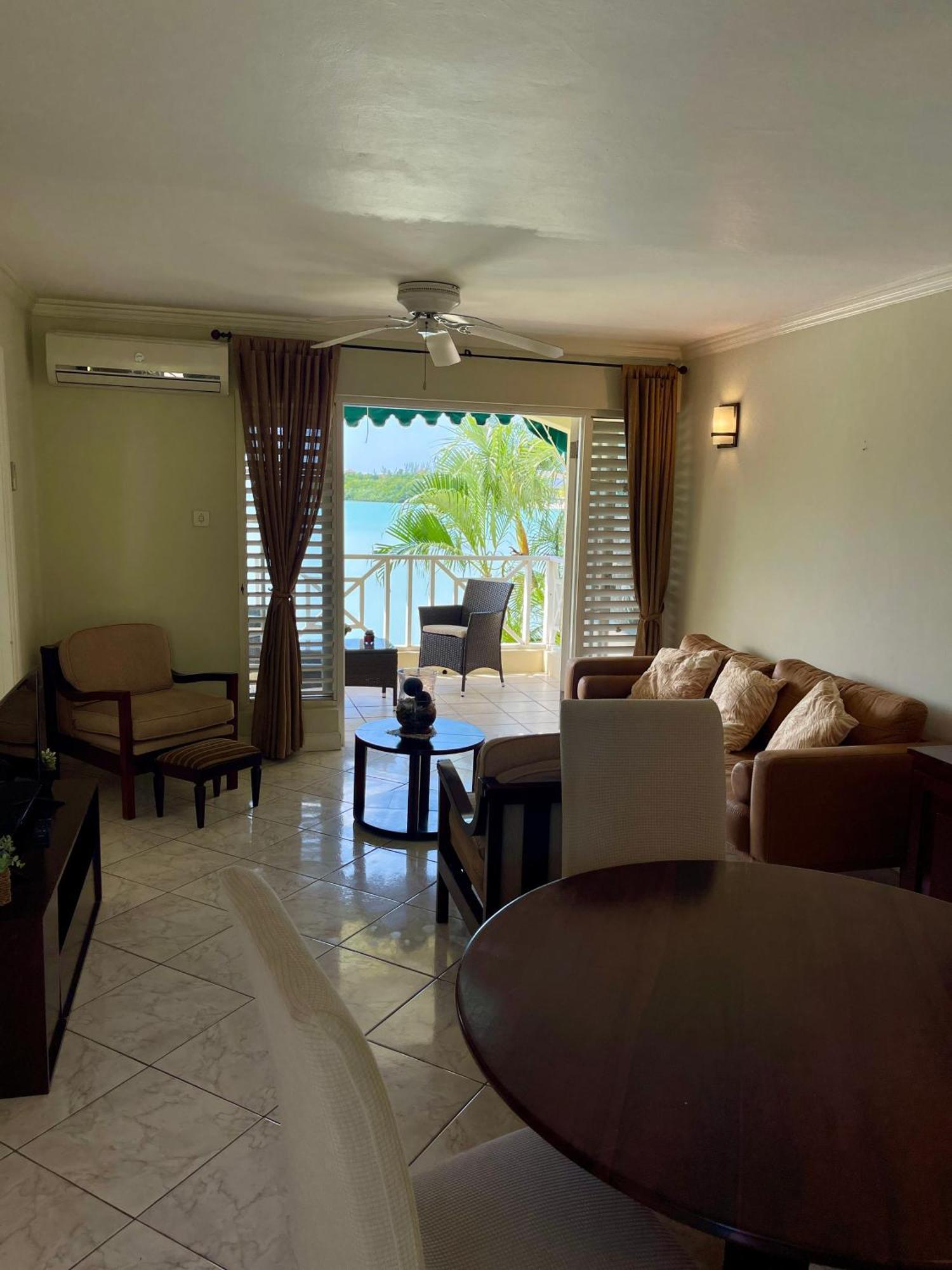 Luxury Apartments And Rooms,The Lagoons Montego Bay Eksteriør bilde