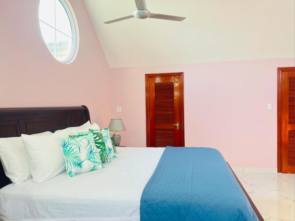 Luxury Apartments And Rooms,The Lagoons Montego Bay Eksteriør bilde